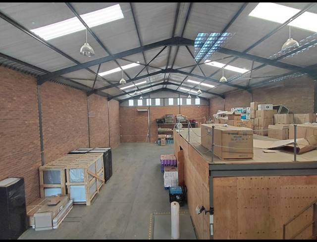 499M² WAREHOUSE TO LET IN POMONA